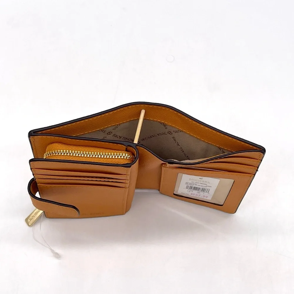 Michael Kors Medium Bifold Zip Corner Wallet